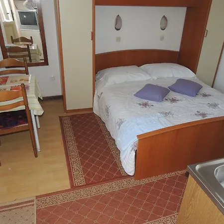 & Studio Vreto